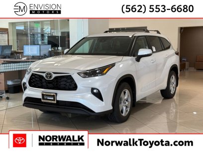 New 2025 Toyota Highlander LE