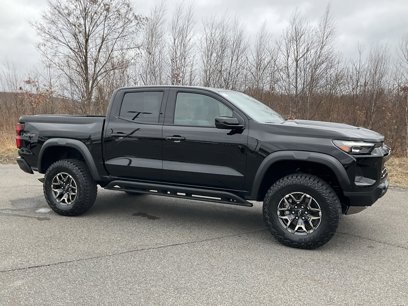 Used 2025 Chevrolet Colorado ZR2 w/ Technology Package