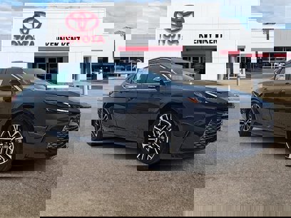 New 2025 Toyota Camry XLE
