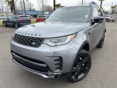 New 2025 Land Rover Discovery Dynamic SE