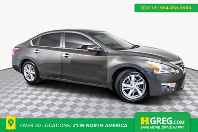 Used 2015 Nissan Altima 2.5 SL w/ Moonroof Package