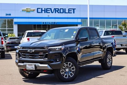 Used 2024 Chevrolet Colorado Z71 w/ Z71 Convenience Package 2