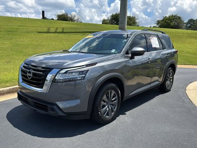 Used 2022 Nissan Pathfinder SV