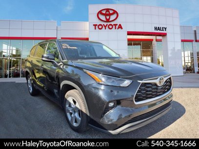 Certified 2022 Toyota Highlander LE