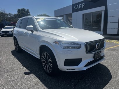 Used 2022 Volvo XC90 T5 Momentum w/ Climate Package