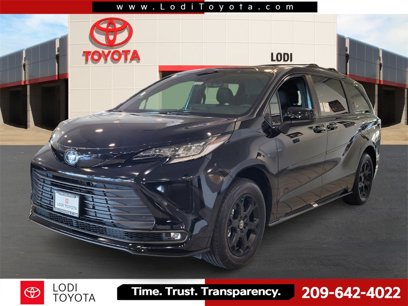 New 2025 Toyota Sienna XLE Woodland Edition