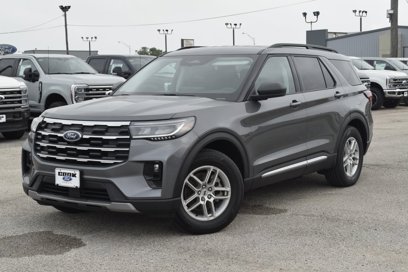New 2025 Ford Explorer Active w/ Active Comfort Package