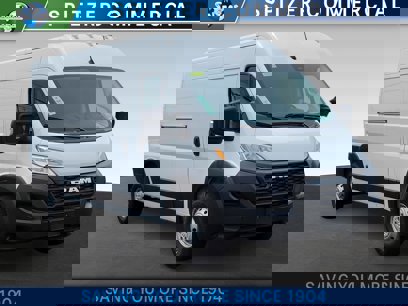 New 2024 RAM ProMaster 2500 w/ Quick Order Package 22G SLT