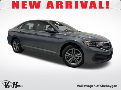 Used 2023 Volkswagen Jetta SE w/ Panoramic Sunroof Package