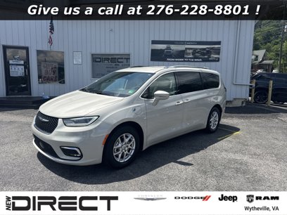 Used 2021 Chrysler Pacifica Touring-L