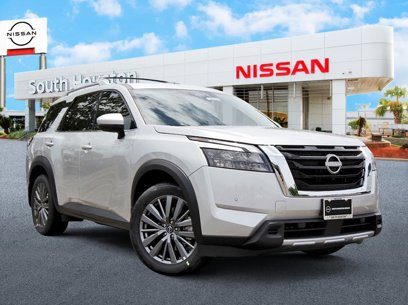 New 2025 Nissan Pathfinder SL w/ SL Premium Package