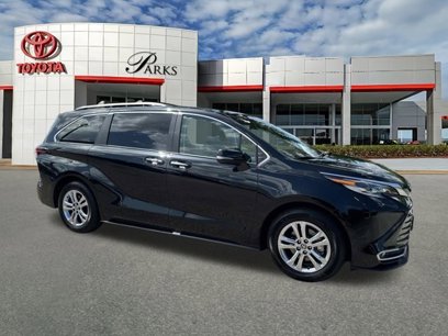 Certified 2023 Toyota Sienna Platinum