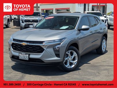 Used 2024 Chevrolet Trax LS w/ LS Convenience Package