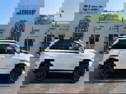 New 2025 Jeep Grand Cherokee Altitude