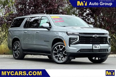 New 2025 Chevrolet Suburban RST w/ RST Capability Package