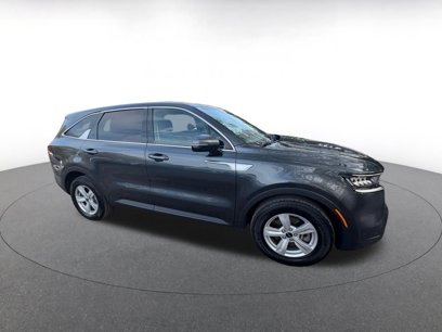 Used 2023 Kia Sorento LX