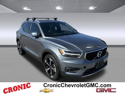 Used 2019 Volvo XC40 T5 Momentum