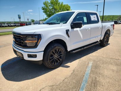 New 2025 Ford F150 XLT w/ Equipment Group 302A MID