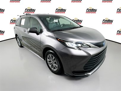 Certified 2022 Toyota Sienna LE