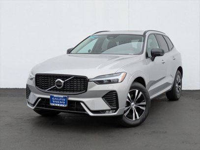 New 2025 Volvo XC60 B5 Core w/ Climate Package