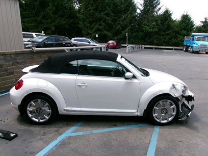 Used 2014 Volkswagen Beetle 2.5