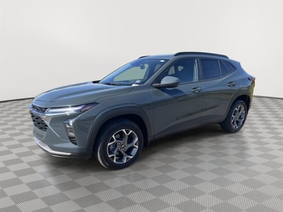 New 2025 Chevrolet Trax LT w/ Driver Confidence Package