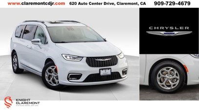 Used 2022 Chrysler Pacifica Limited
