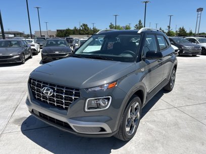 New 2025 Hyundai Venue Limited