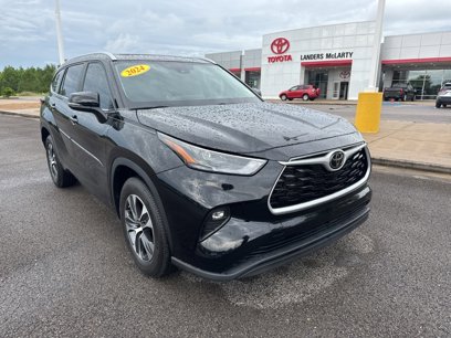 Used 2024 Toyota Highlander XLE