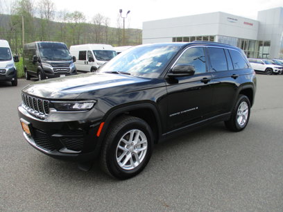 Certified 2025 Jeep Grand Cherokee Laredo X w/ Luxury Tech Group I
