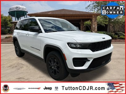 Used 2025 Jeep Grand Cherokee Altitude