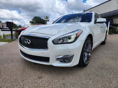 Used 2017 INFINITI Q70 L 3.7