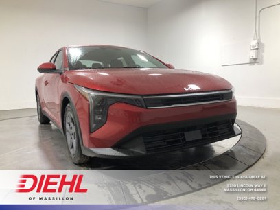 New 2025 Kia K4 LXS