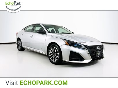 Used 2024 Nissan Altima 2.5 SV