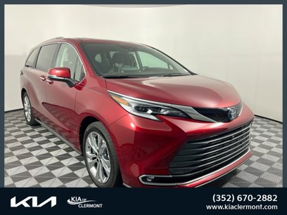 Used 2023 Toyota Sienna Platinum