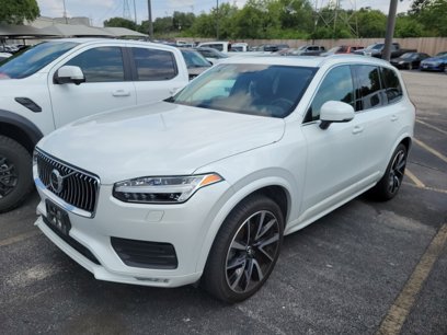 Used 2021 Volvo XC90 T6 Momentum w/ Climate Package