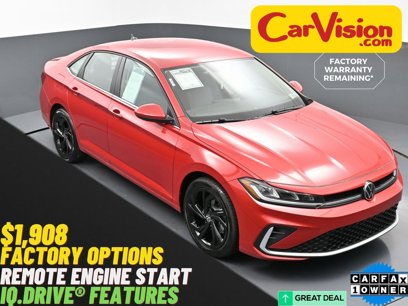 Used 2025 Volkswagen Jetta SE w/ Black Wheel Package