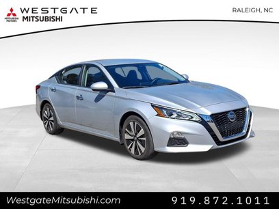 Used 2022 Nissan Altima 2.5 SV