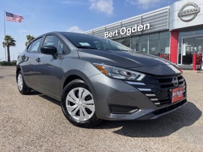New 2025 Nissan Versa S w/ Trunk Package