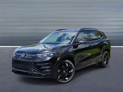 New 2025 Volkswagen Tiguan SE R-Line