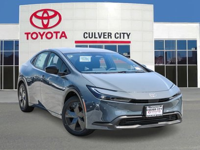 New 2025 Toyota Prius LE