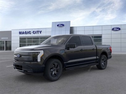 New 2024 Ford F150 Lightning XLT w/ Max Trailer Tow Package