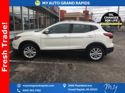 Used 2018 Nissan Rogue Sport SV w/ SV All-Weather Package