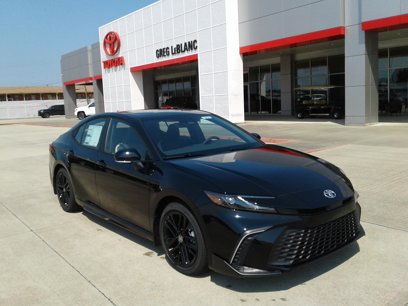 New 2025 Toyota Camry SE