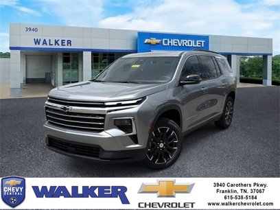 New 2025 Chevrolet Traverse LT w/ Sun and Wheel Package