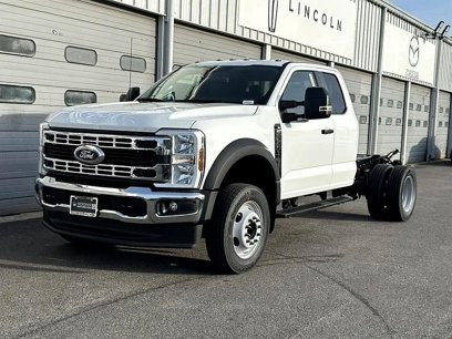New 2025 Ford F450 XL w/ XL Chrome Package