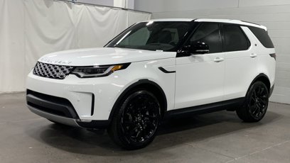 New 2025 Land Rover Discovery S