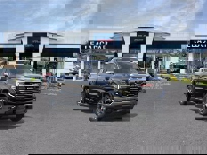New 2025 GMC Sierra 1500 SLT w/ SLT Premium Plus Package
