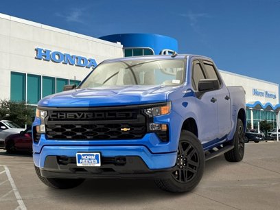 Used 2025 Chevrolet Silverado 1500 Custom w/ LPO, Dark Essentials Package