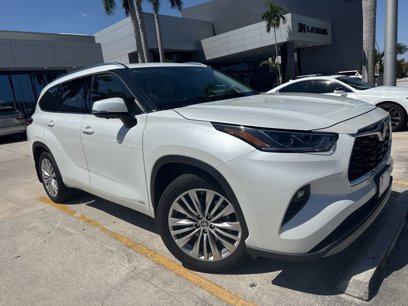 Used 2023 Toyota Highlander Platinum